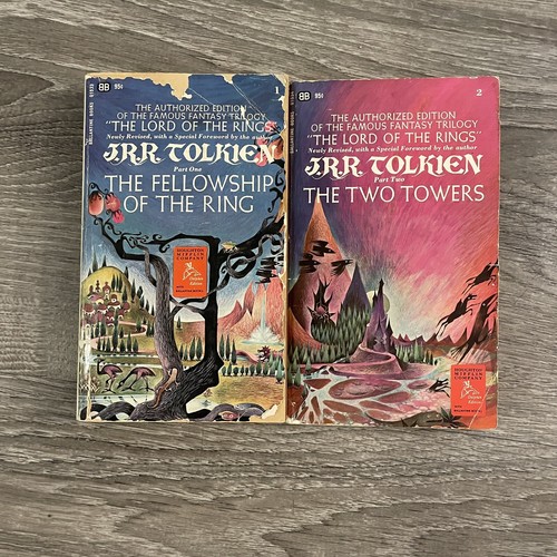 J.R.R. Tolkien Lord Of The Rings Ballantine 2 Book Set Authorized Edition - 第 1/3 張圖片