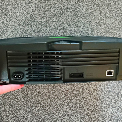 Xbox Original Heimkonsole. Getestet, Aber Kommt Nicht Mit Kabeln Oder Controller