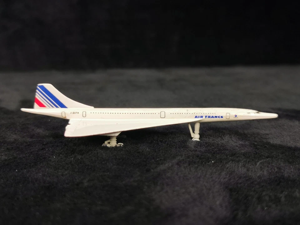 Schabak 1:600 Scale Air France Airlines Concorde Diecast Aircraft Collectible - Image 3 of 4