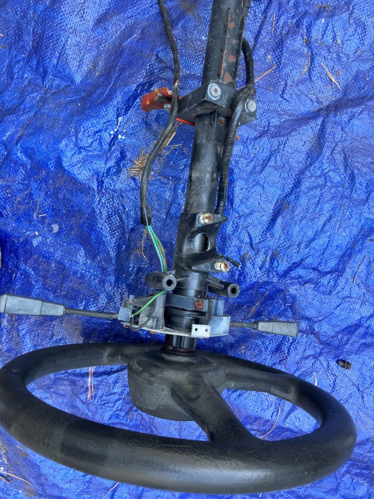 TRIUMPH SPITFIRE STEERING WHEEL AND COLUMN 197879 eBay