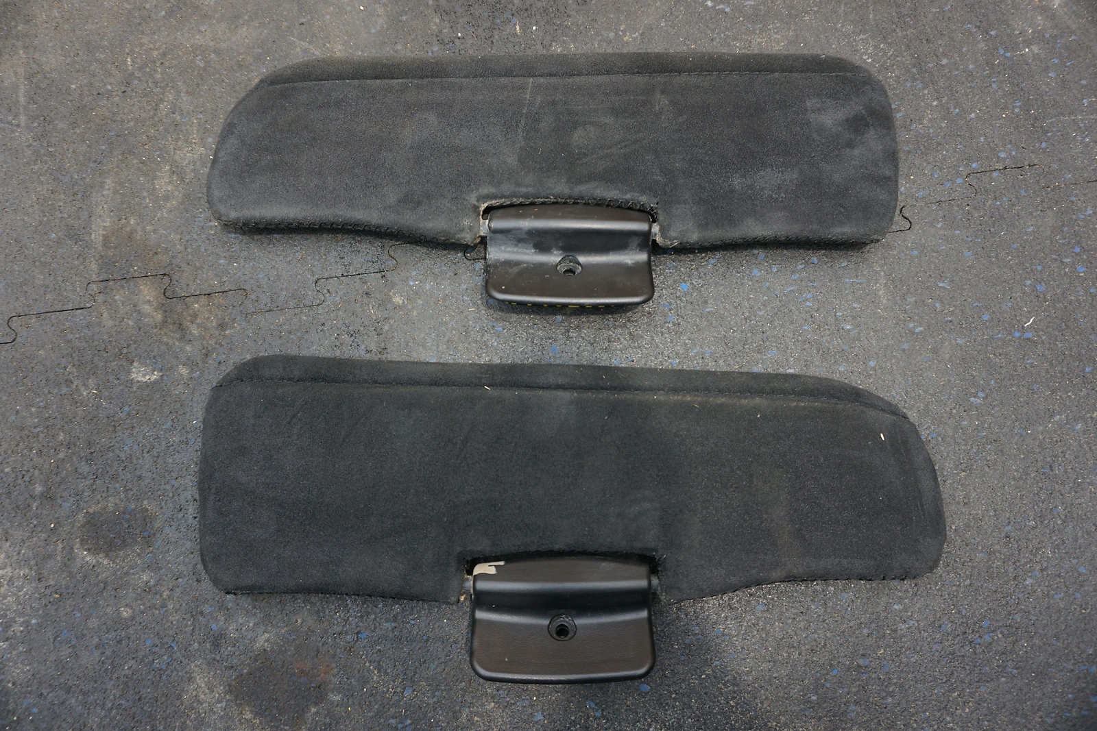 Set Driver Passenger Sun Visor Black Alcantara LH RH OEM McLaren 650s Spider 16