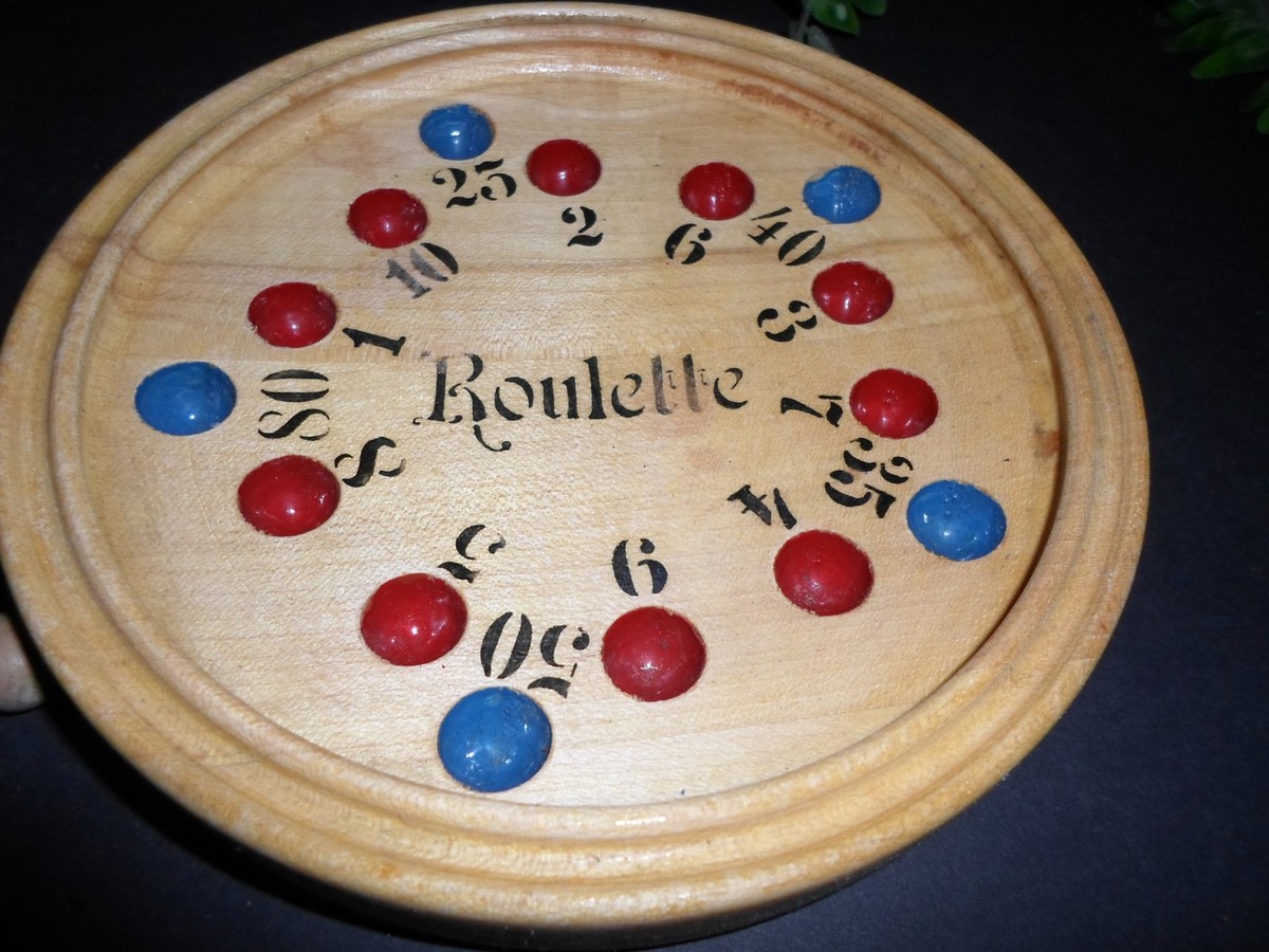 Vintage No. 300/1 - German ROULETTE game w dreidel + wooden marble  display picture 1