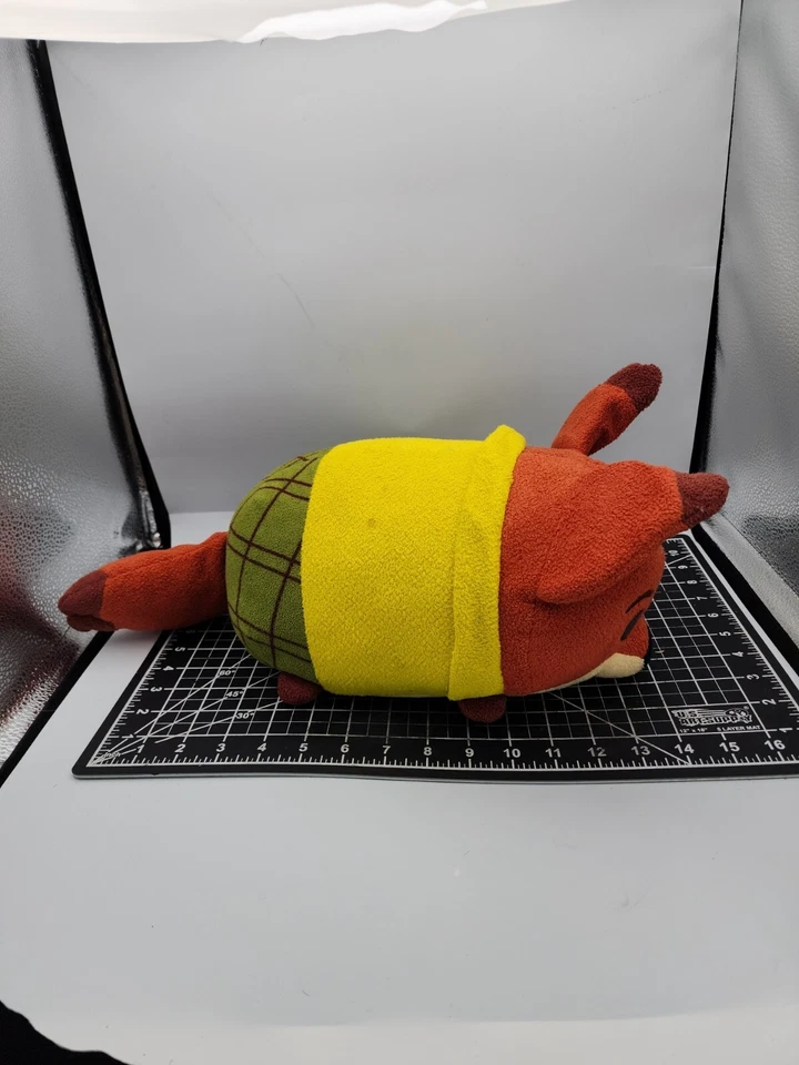 Peluche Disney Store Zootopia Nick Wilde Fox Tsum Tsum 17"  Foto 2 de 4