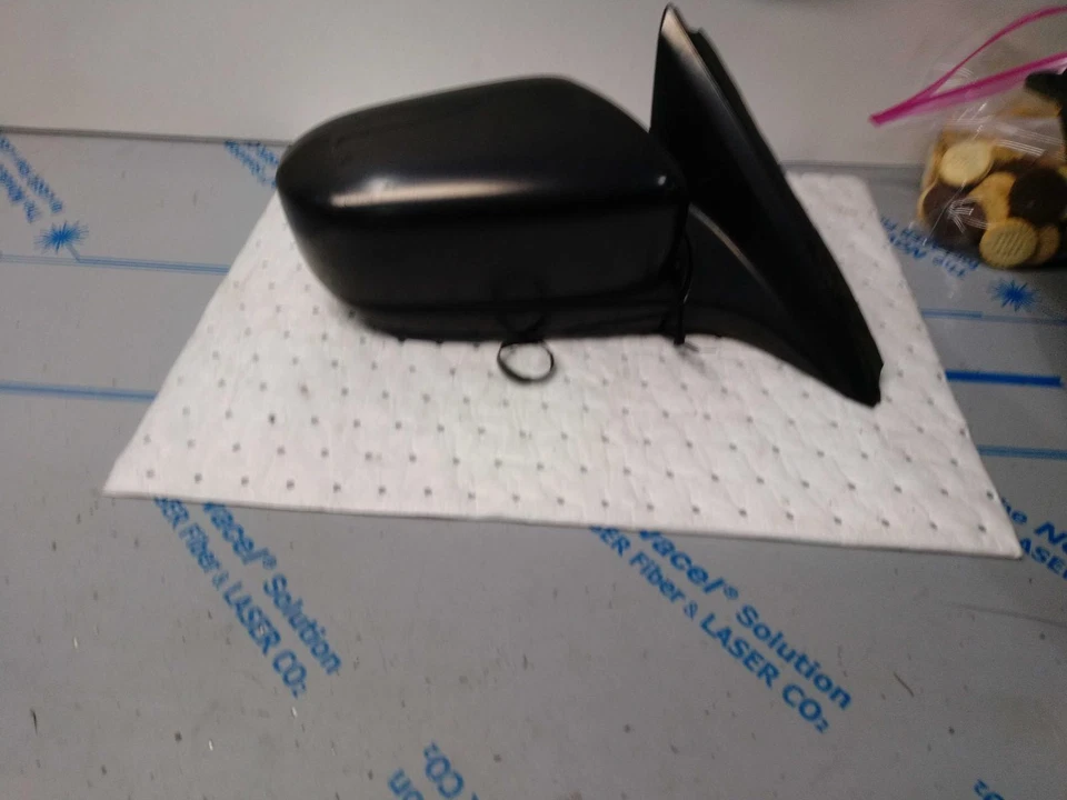 Used Right Door Mirror fits: 2006 Honda Accord Power Sdn non-heated Right Grade - Image 2 of 4