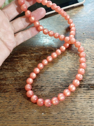 Vtg Pink Salmon Moon Glow Beaded Necklace Strand Mid Century Beads 24" Long - Picture 7 of 7