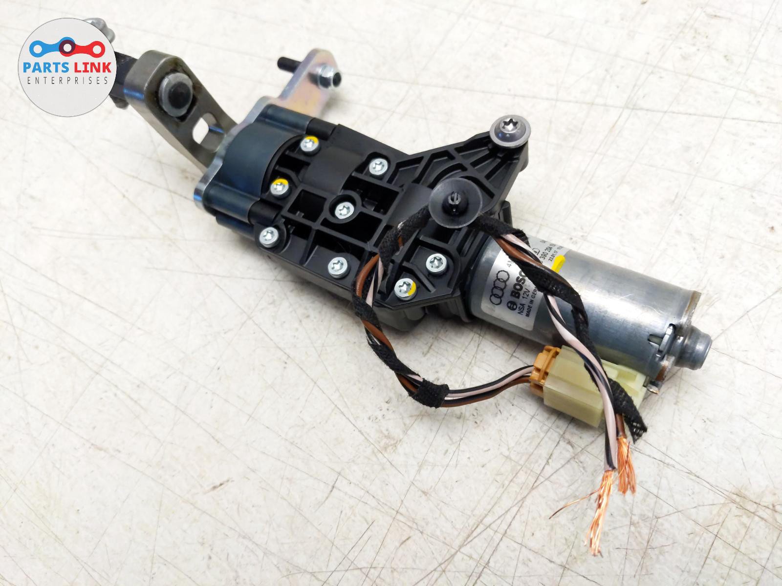 Bentley Bentayga 2016-2020 Rear Right Actuator with bracket