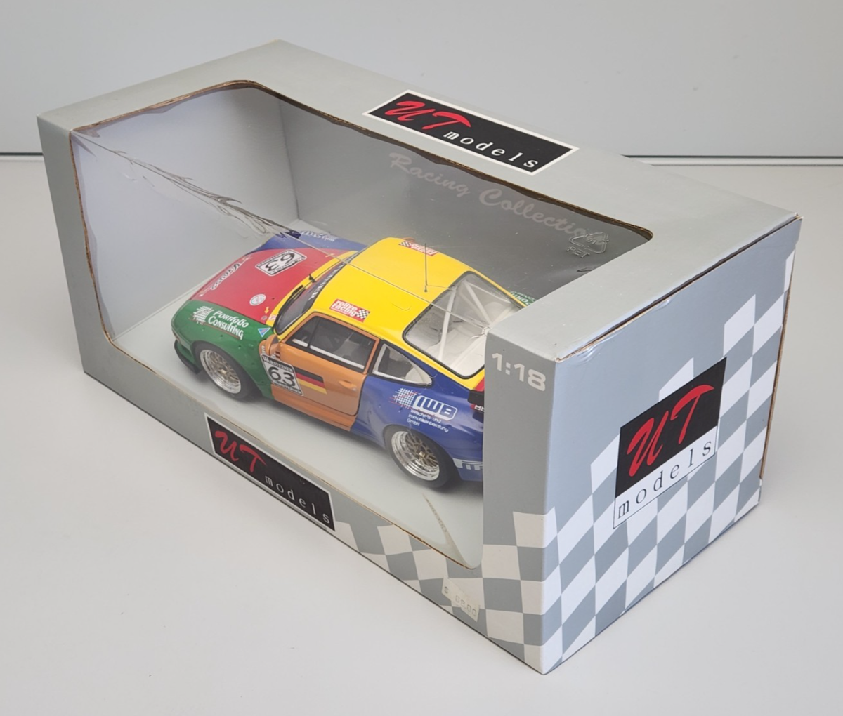 UT Models Porsche 911 GT2 Warsteiner 1998 IMSA Muller Trunk 1/18