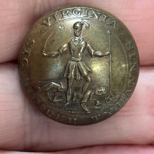 Va-7 Coat button, RMDC