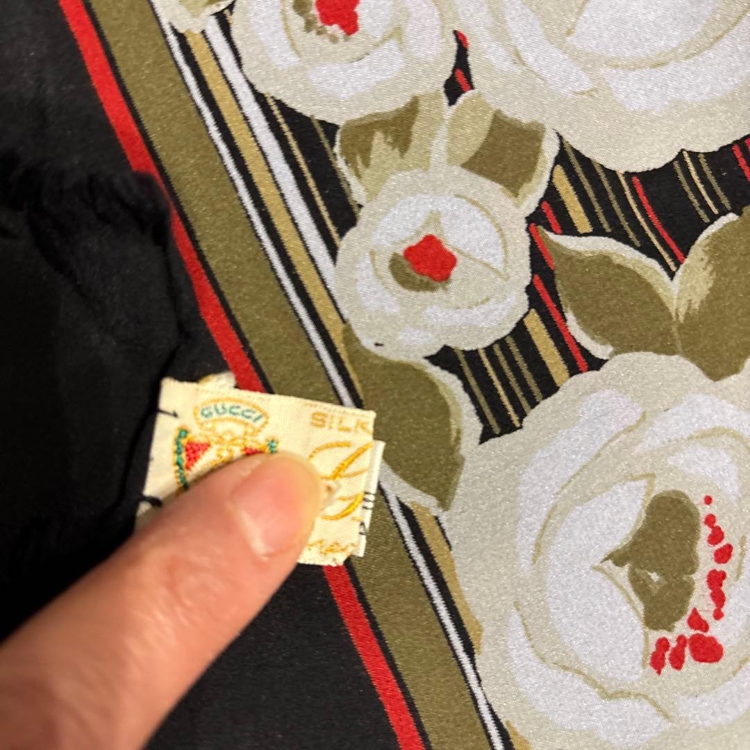 Vintage Old GUCCI Large Silk Rectangular Scarf Sh… - image 8