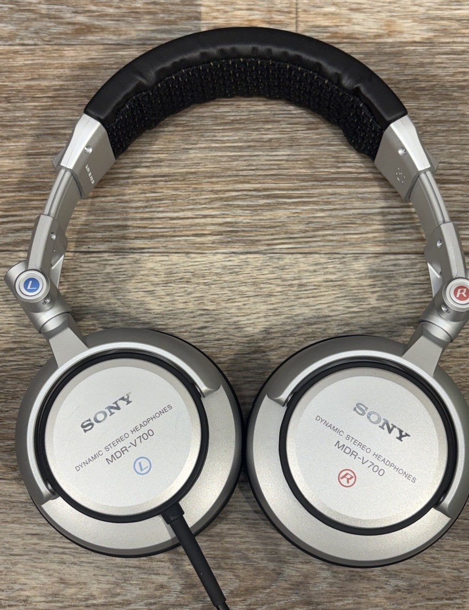 Sony MDR-V700 DJ Headphones Over-Ear | Classic Studio/DJ Monitor