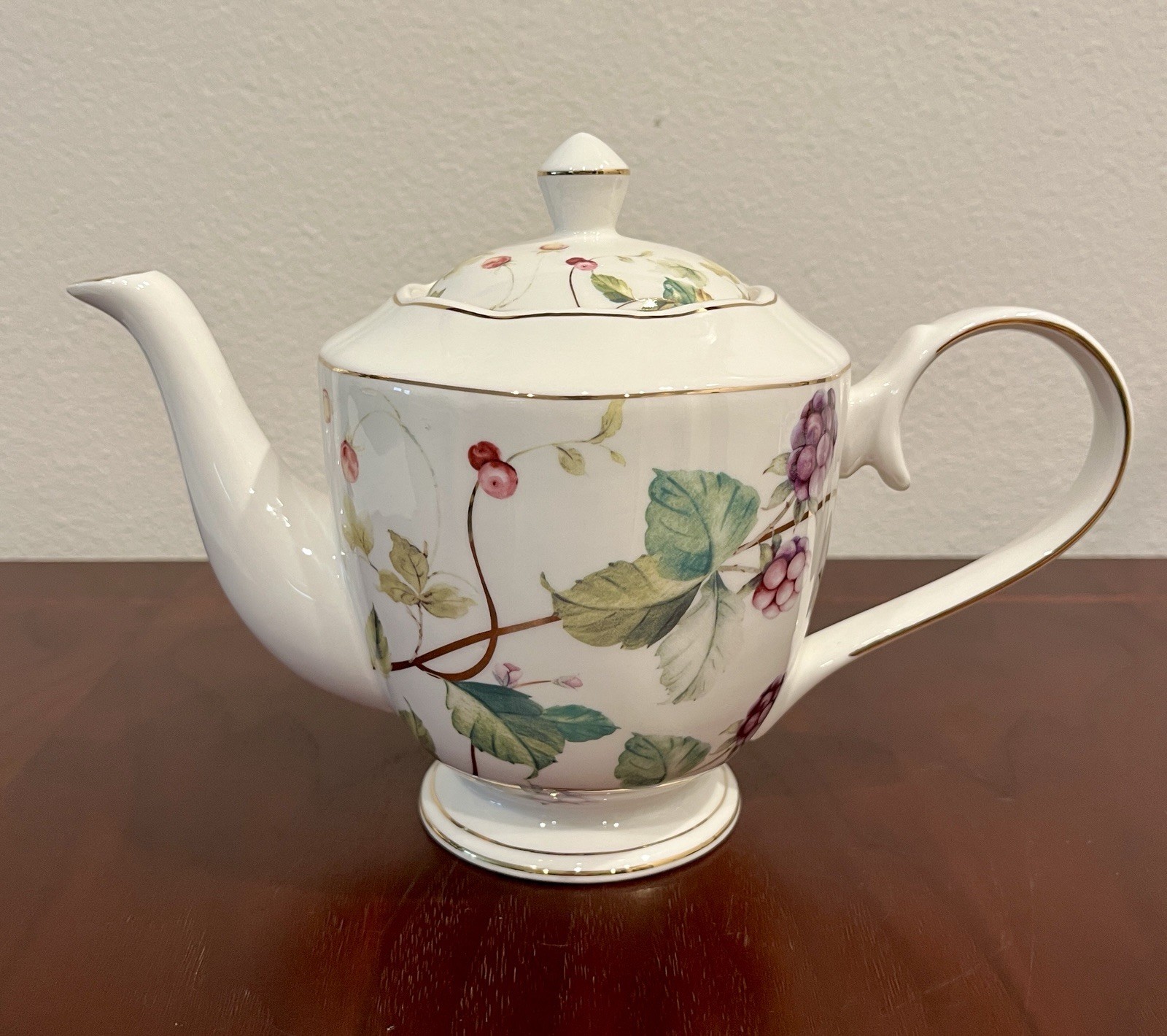 Grace Teaware Fine Porcelain Teapot With Lid Summer Berries 6.5” Tall
