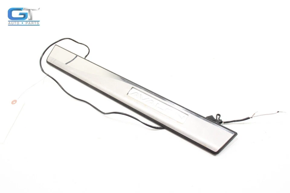 2014-2018 TOYOTA AVALON FRONT RIGHT SIDE DOOR SILL SCUFF PLATE TRIM PANEL OEM - Image 2 of 4