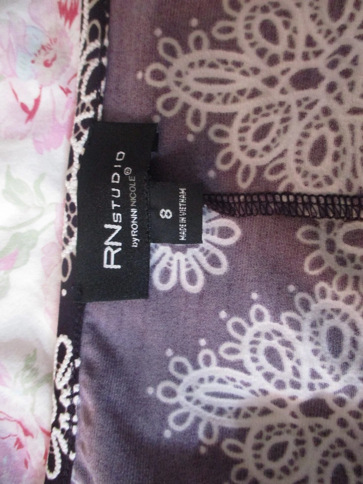 RN Studio Size 8 Woman's Knit Dress Multicolored Floral Long Sleeve - Image 3 of 4