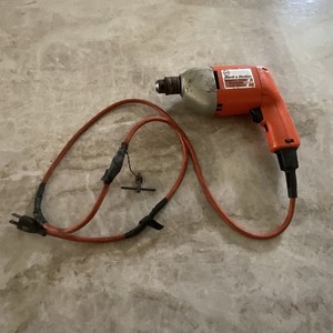 Black & Decker 4046 3/8 in Corded 120V Keyed Chuck Variable Speed Reversible