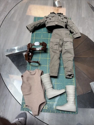 Hasbro Star Wars 1/6 Scale Luke Skywalker Bespin Fatigues  Clothes For Sideshow