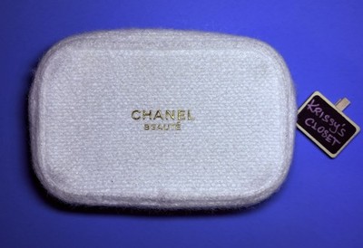 NWOT CHANEL Beaute 2024 Holiday Cosmetic Pouch Limited Edition