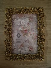 Vintage Style Rose Picture Frame