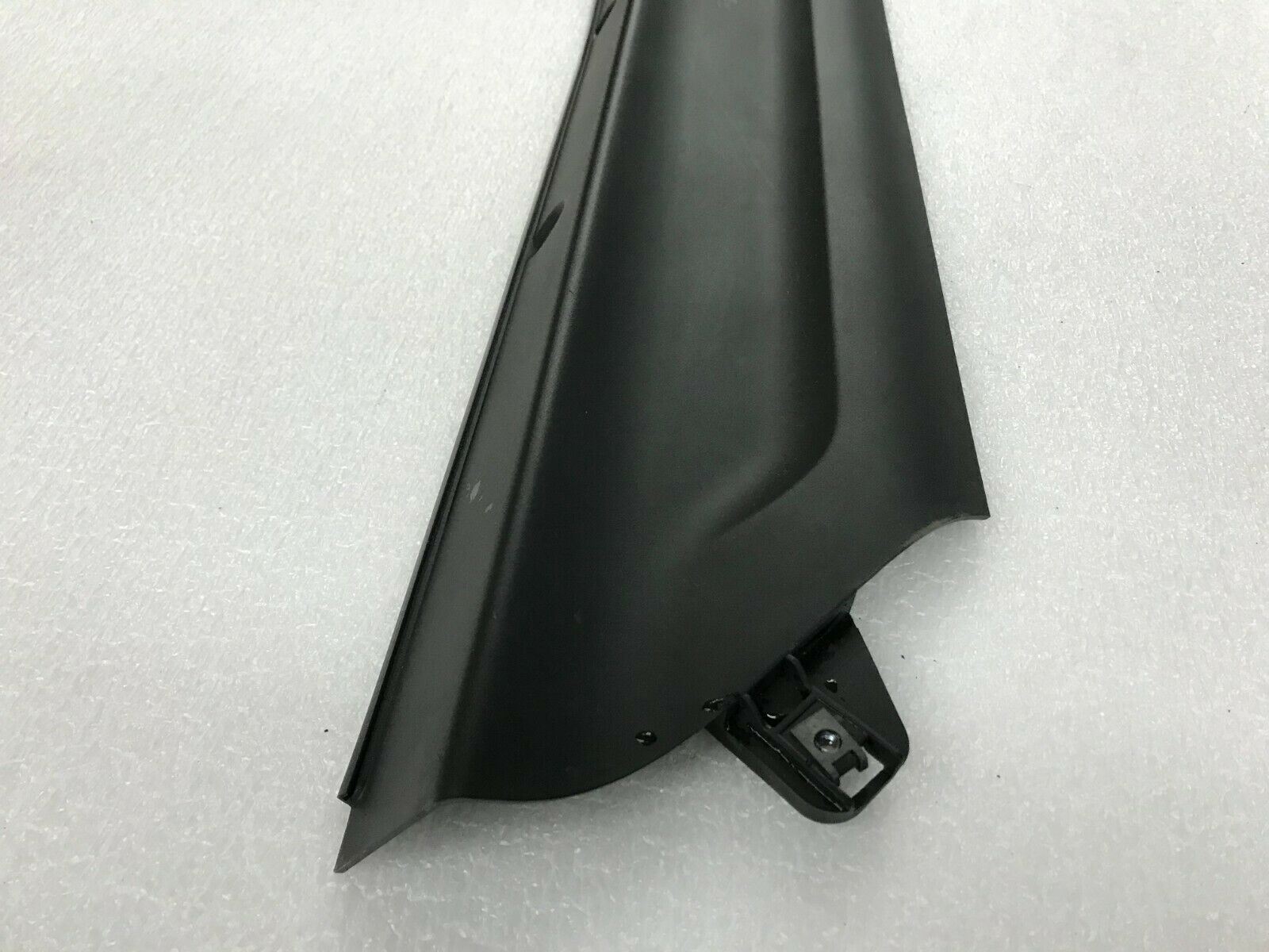 FERRARI 488 GTB EXTERIOR REAR HOOD UNDERSCREEN COSMETIC SHIELD OEM 86422300