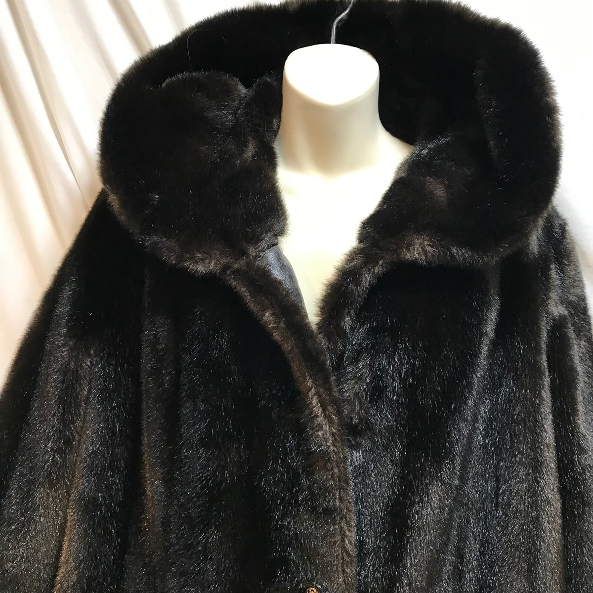 fur coat Mincara sz large faux fur styled by Russel Taylor vintage