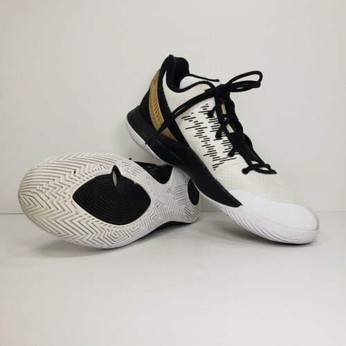 kyrie flytrap clover