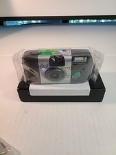 Fuji Film QuickSnap Flash 35mm Single Use Camera 27 Exposure.
