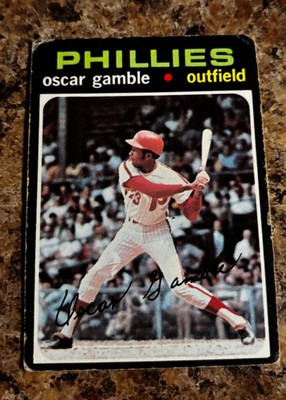 Oscar Gamble (Phillies)  1971 Topps Vintage MLB - #23  Good condition!