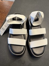 Fabrycznie nowe z metką No Boundaries Damskie białe paski Platforma Sandały Rozmiar 7 Pianka z pamięcią kształtu
