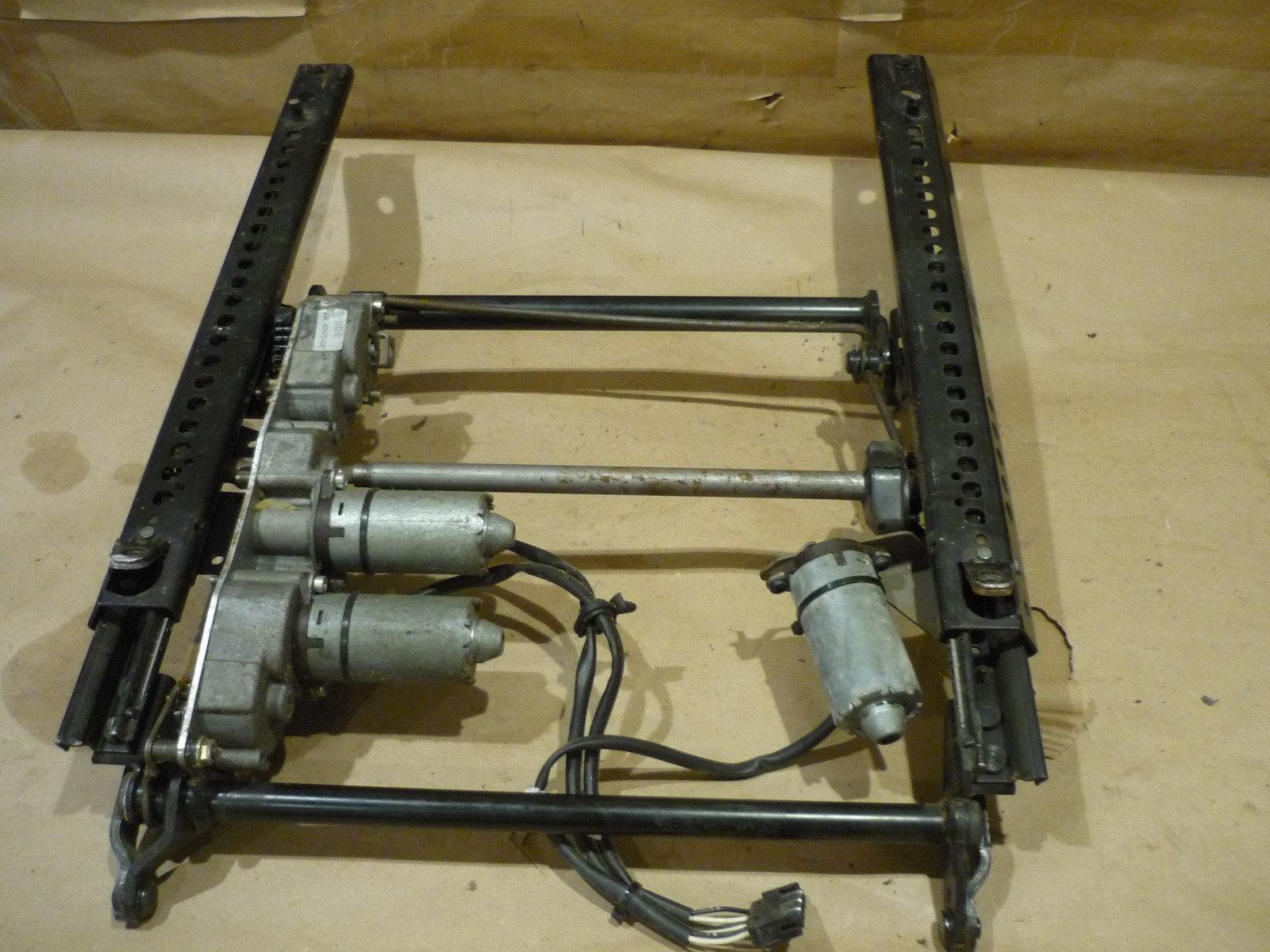 Ferrari 360 Right Seat motor P/N 66327200