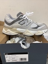 NEW BALANCE NB 9060 GREY/ Grey UNISEX KIDS Youth size 6 W/ Box Great Condition