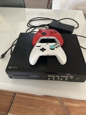 Xbox One 500 GB 2 Controllers - Tested Working