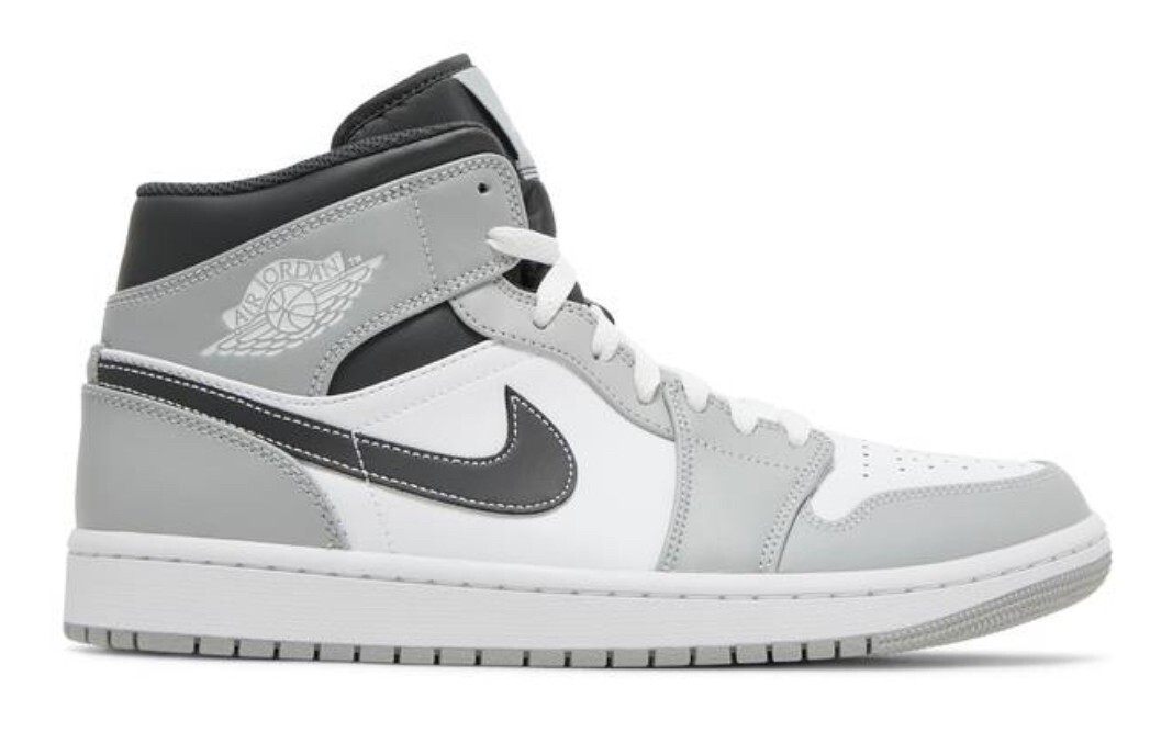 Size 9.5 - Nike Air Jordan 1 Mid Light Smoke Gray '554724 Size 9.5 - Nike Air Jordan 1 Mid Light Smoke Gray '554724