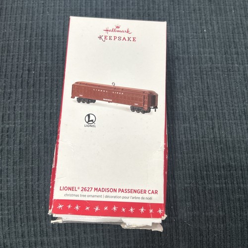 Hallmark - Lionel 2627 Madison Personenwagen Box beschädigt