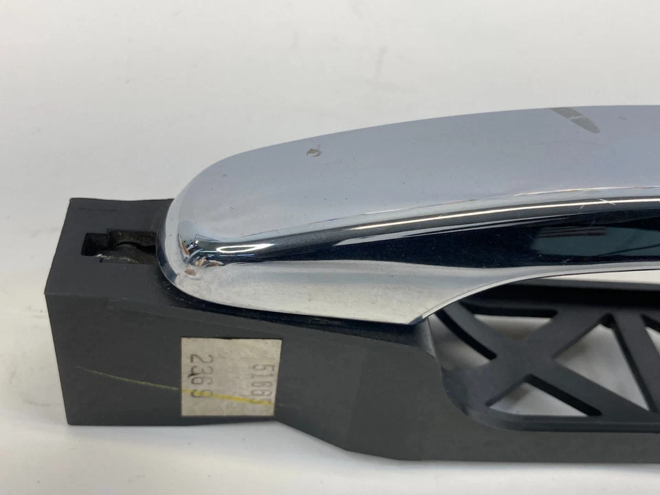 07-16 GMC Acadia 10-17 Equinox Front Right Side Exterior Door Handle 15786204 Foto 4 de 4