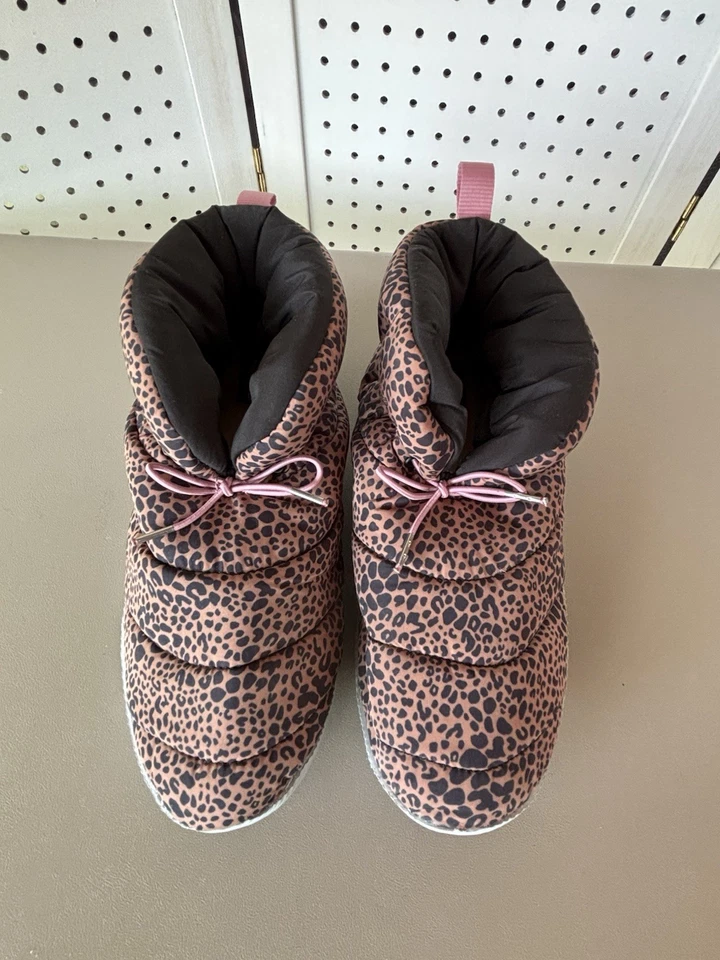 Lands' End Puffer Botín Zapatilla Mujer Talla 9B Guepardo Animal Estampado Casa Zapatos Foto 2 de 4