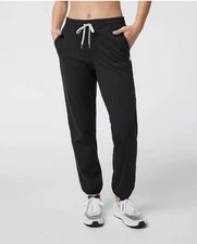 Vuori Womens Weekend Performance Joggers Size M Color Black