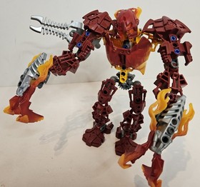 LEGO Bionicle 8979 - Malum - 100% Complete - Glatorian 2009 - Box & Manual *Read