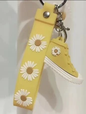 Daisy Cute Canvas Pendant Keychain/Charm