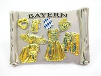Bayern Magnet Metall Brezel Bier Dirndl Lederhose Kuh Herz Souvenir Germany