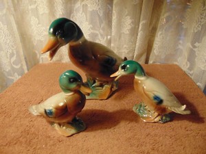 3 Vintage ROYAL COPLEY Art Pottery MALLARD DUCK FIGURINES 1 Big 2 Small | eBay