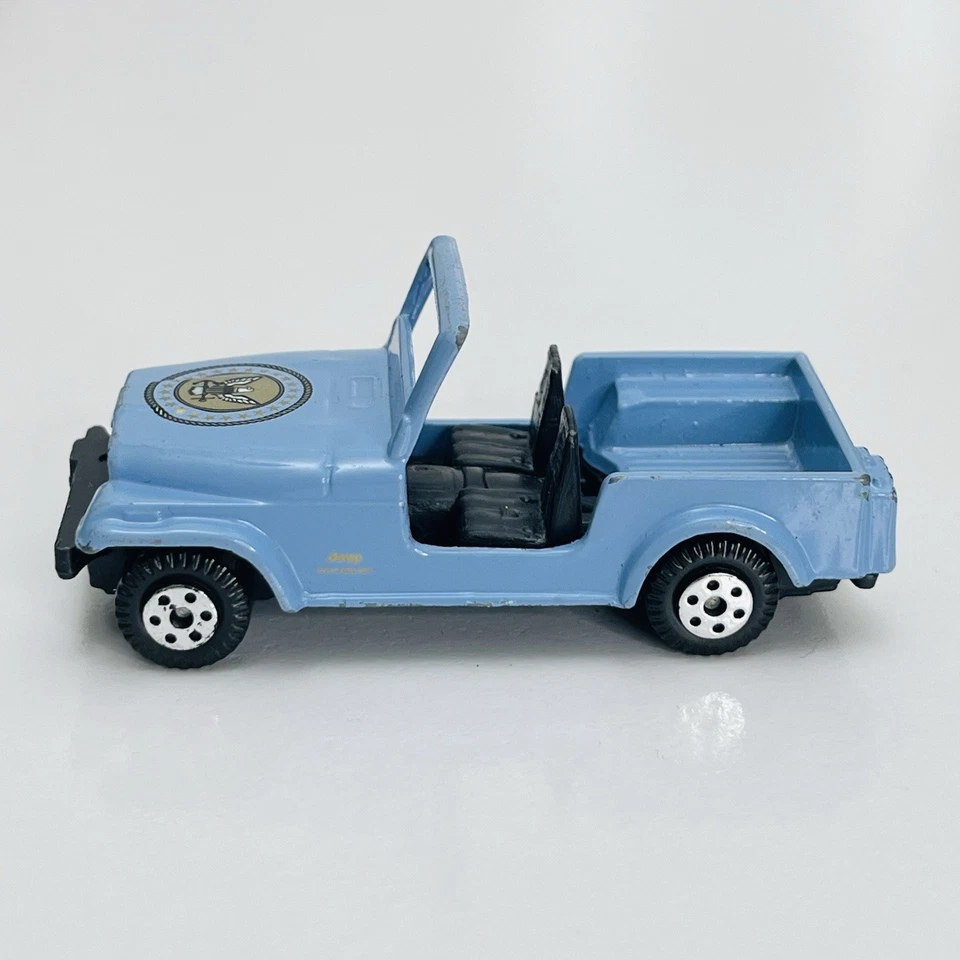 Vintage Yatming No.1608 Golden Hawk Jeep Die-Cast Toy Car – Hong Kong Made - Image 4 of 4