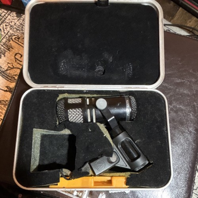 #ad #ad Peavey PVM 520TN Mountable Wired XLR Black Silver Microphone with Case $40.00