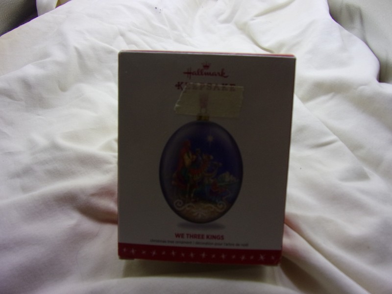 Hallmark We Three Kings Glass Ornament 2016 Keepsake Ornament