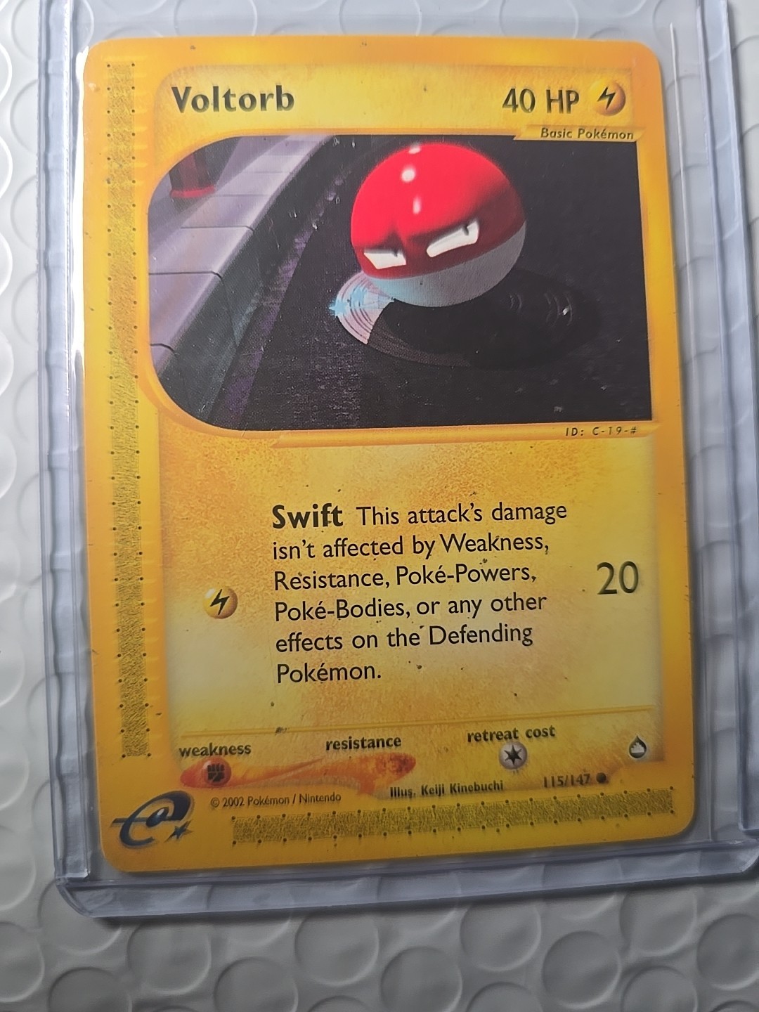 Voltorb 115/147 Aquapolis Common English Pokemon Card