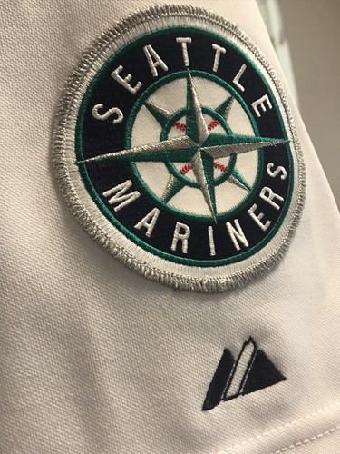 MICHAEL SAUNDERS SEATTLE MARINERS #55 MAJESTIC PRO AUTHENTIC MLB SIGNED JERSEY - Picture 6 of 24