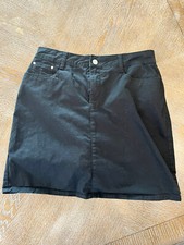 Croft  Barrow Black Skort Sz 6 Classic Fit Waist 30  , Length 18  Pockets