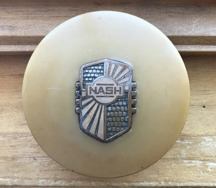 Original 1938 Nash LaFayette Horn Button Cap Enamel Emblem Inlay Bakelite Beauty - Image 2 of 4
