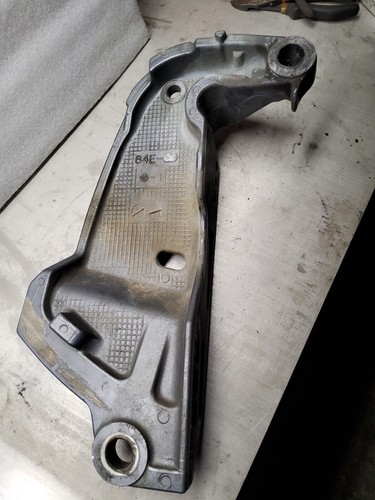 Yamaha Bracket Clamp port 64E-43111-02-8D fits many 115hp thru 200hp yk - Afbeelding 2 van 2