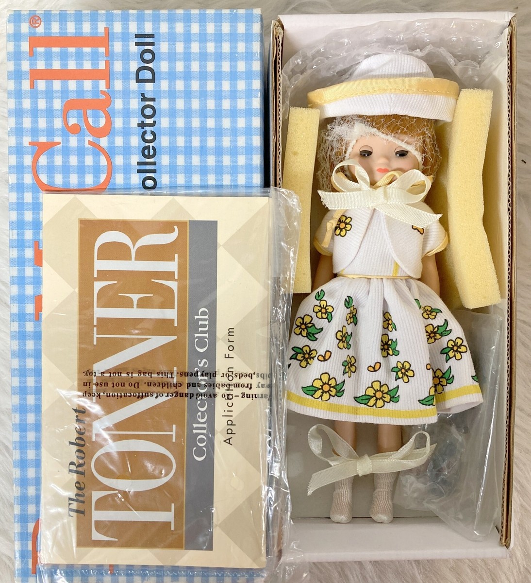 TONNER Tiny Betsy McCall Sun Dress No upper eyelashes 2001