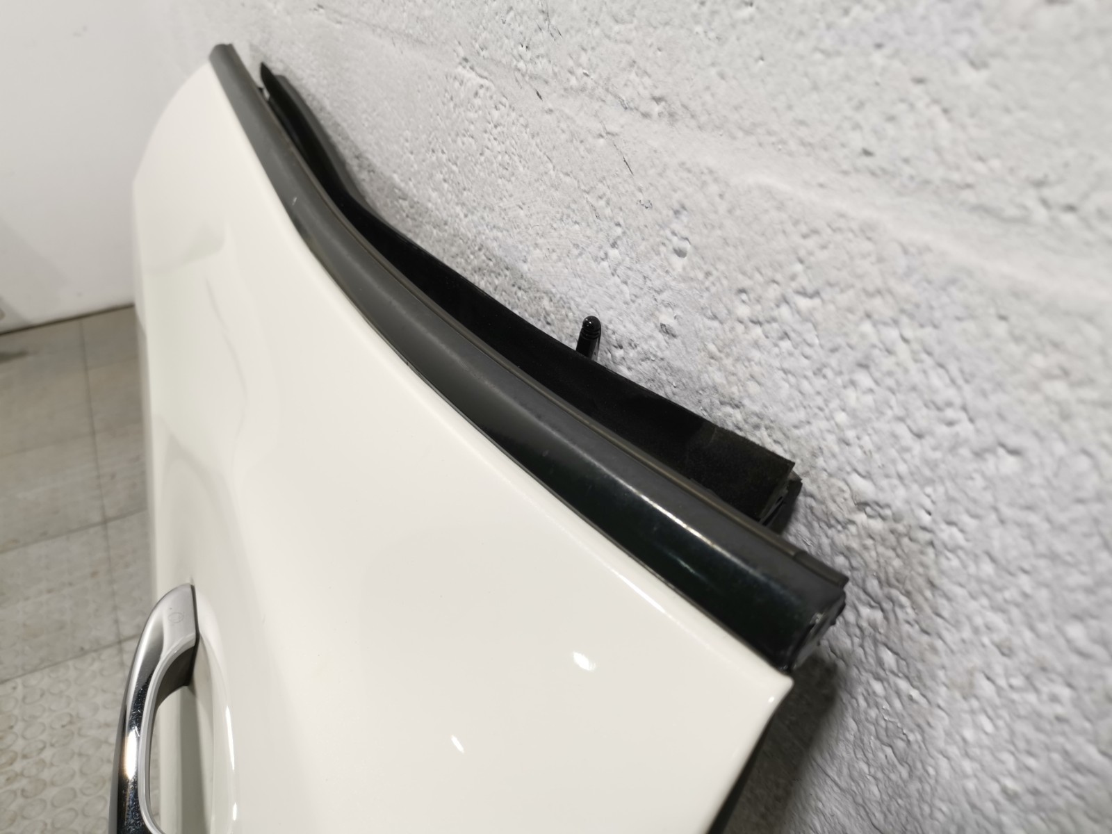 Maserati Ghibli RWD 3.0 L 2015 Rear Left Door Skin Shell White Color HP0896A OEM