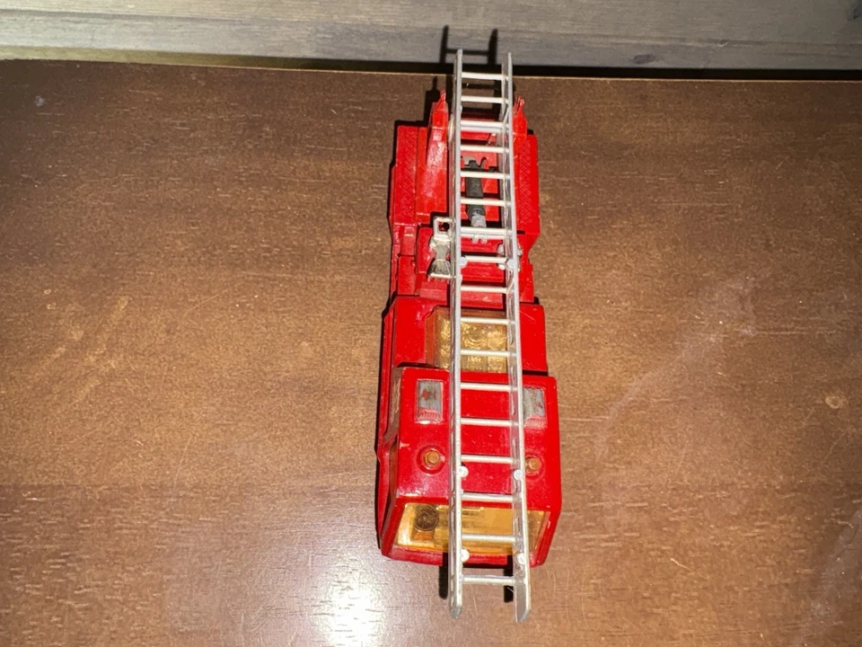 VINTAGE MATCHBOX SUPER KINGS LESNEY K-9 CAMINHÃO DE BOMBEIROS 1972 - Imagem 3 de 4